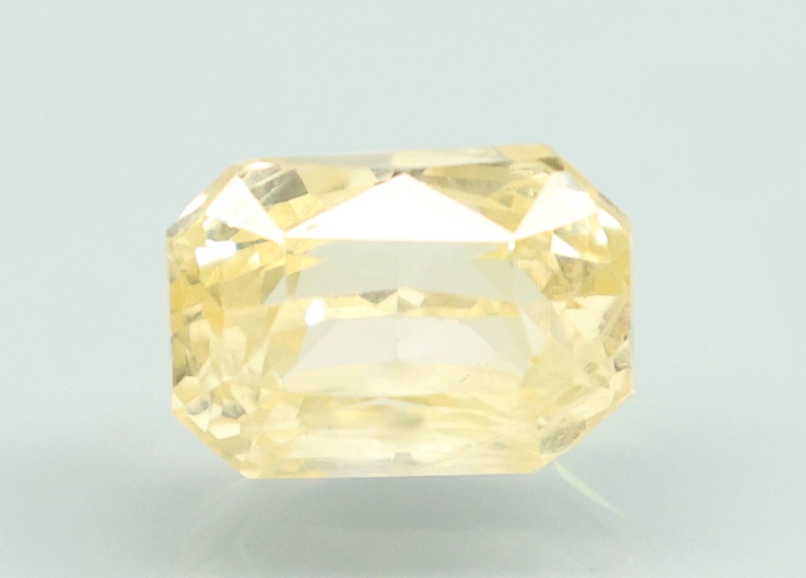 NYSP8967 1 YELLOW SAPPHIRE 5.61 Ct.