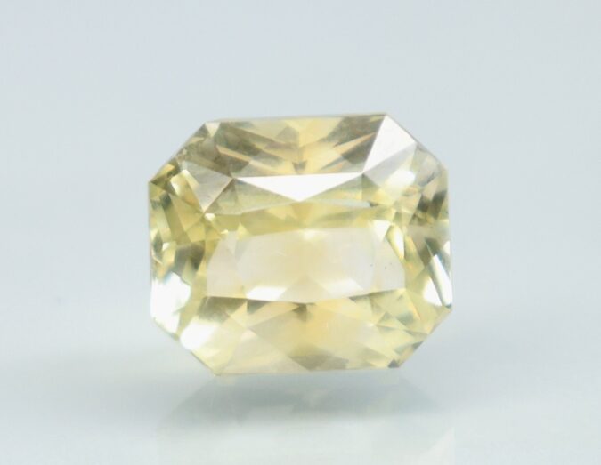 NYSP8973 1 YELLOW SAPPHIRE 10.01 Ct.