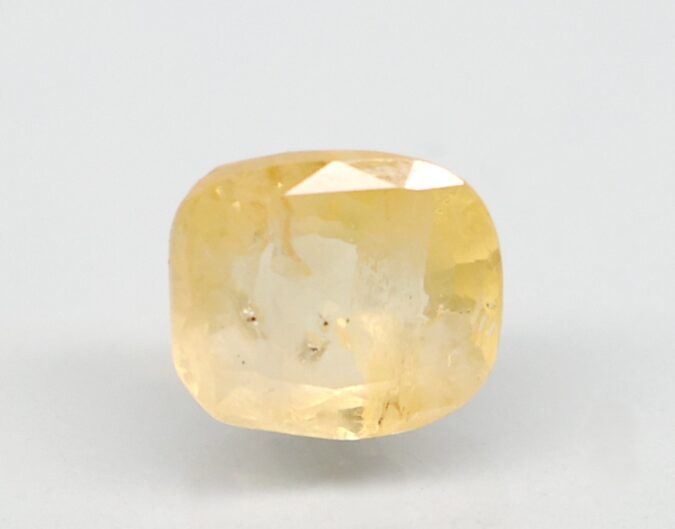 YELLOW SAPPHIRE 5.55 Ct. 1 NYSP8975 1 YELLOW SAPPHIRE 5.55 Ct.