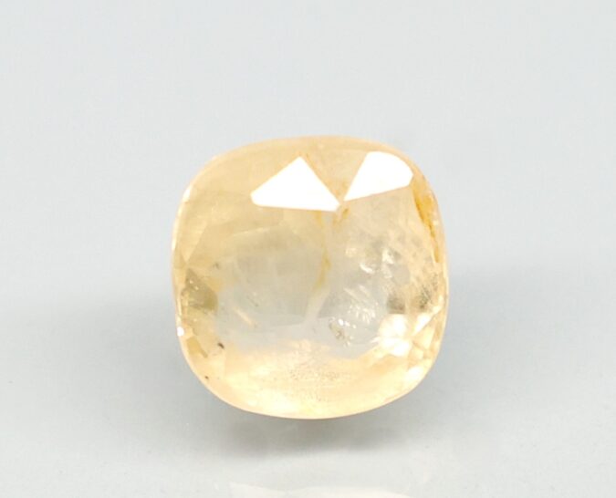 YELLOW SAPPHIRE 6.95 Ct. 1 NYSP8977 1 YELLOW SAPPHIRE 6.95 Ct.