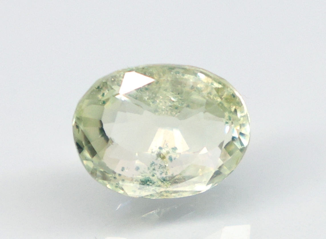 YELLOW SAPPHIRE 3.24 Ct.
