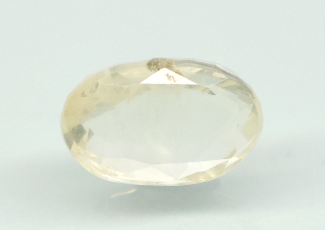 YELLOW SAPPHIRE 3.32 Ct.