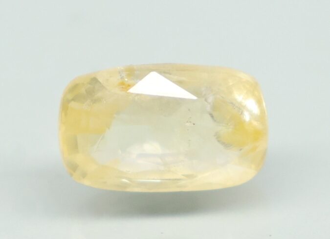 YELLOW SAPPHIRE 5.88 Ct. 1 NYSPG8964 1 YELLOW SAPPHIRE 5.88 Ct.