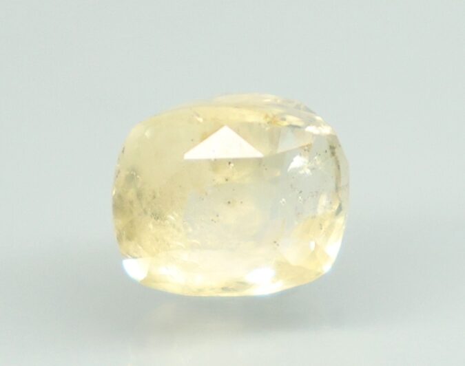 SAP41952K 1 YELLOW SAPPHIRE 2.93 Ct.