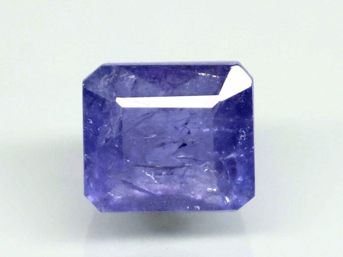 TANZANITE 7.32 Ct.
