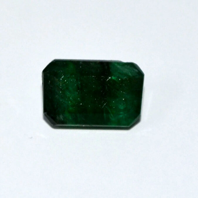 EMERALD 4.26 Ct. EMERALD 4.26 Ct.