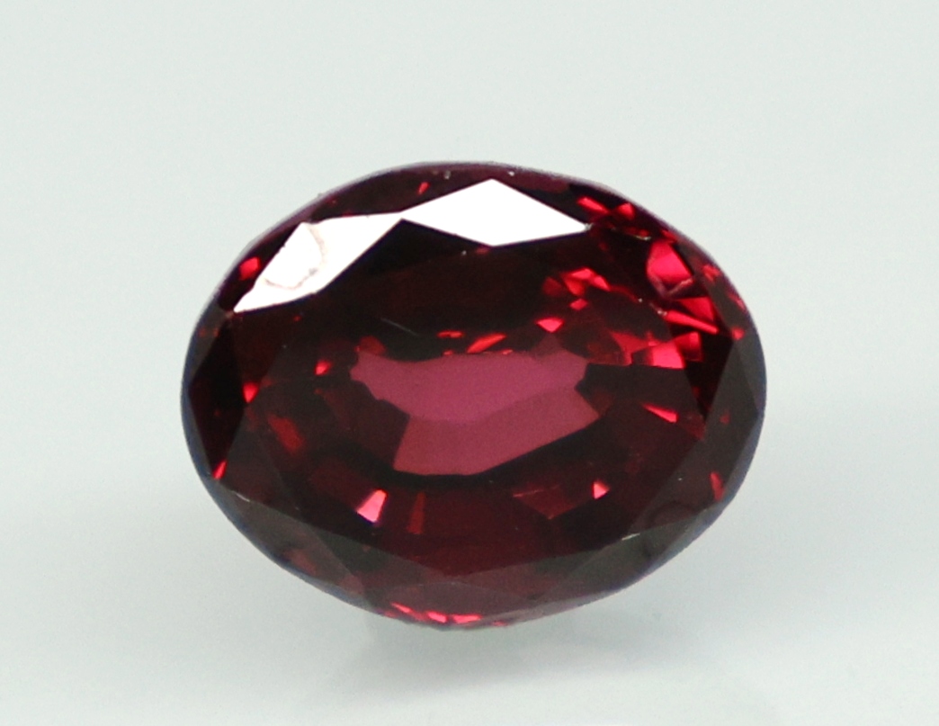 GARNET 3.83 Ct.