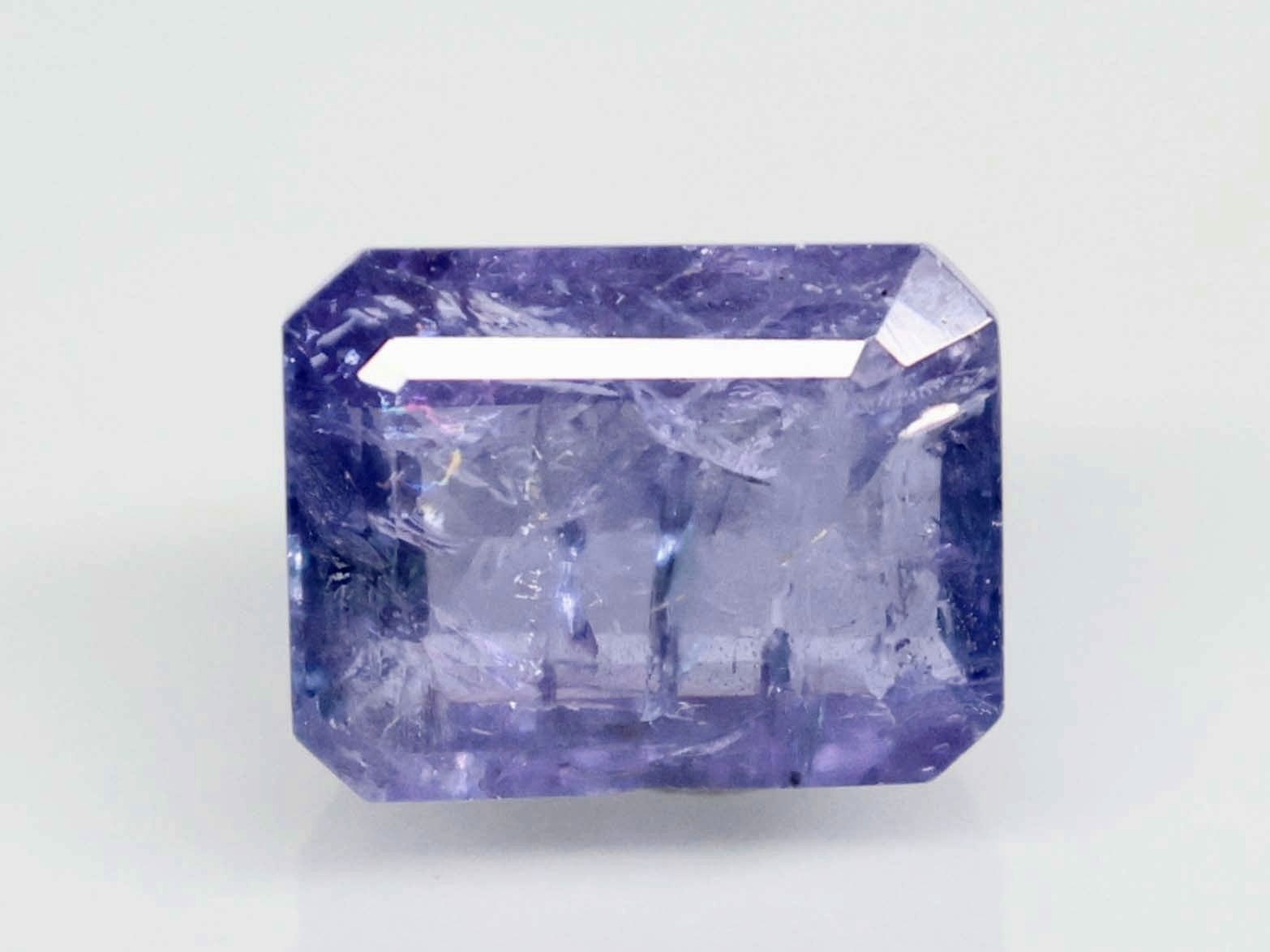 TANZANITE 6.81 Ct.