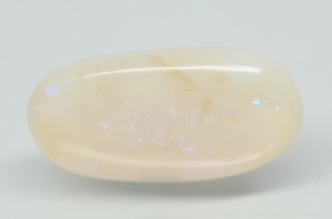 OPAL 8.68 Ct. OPAL 8.68 Ct.