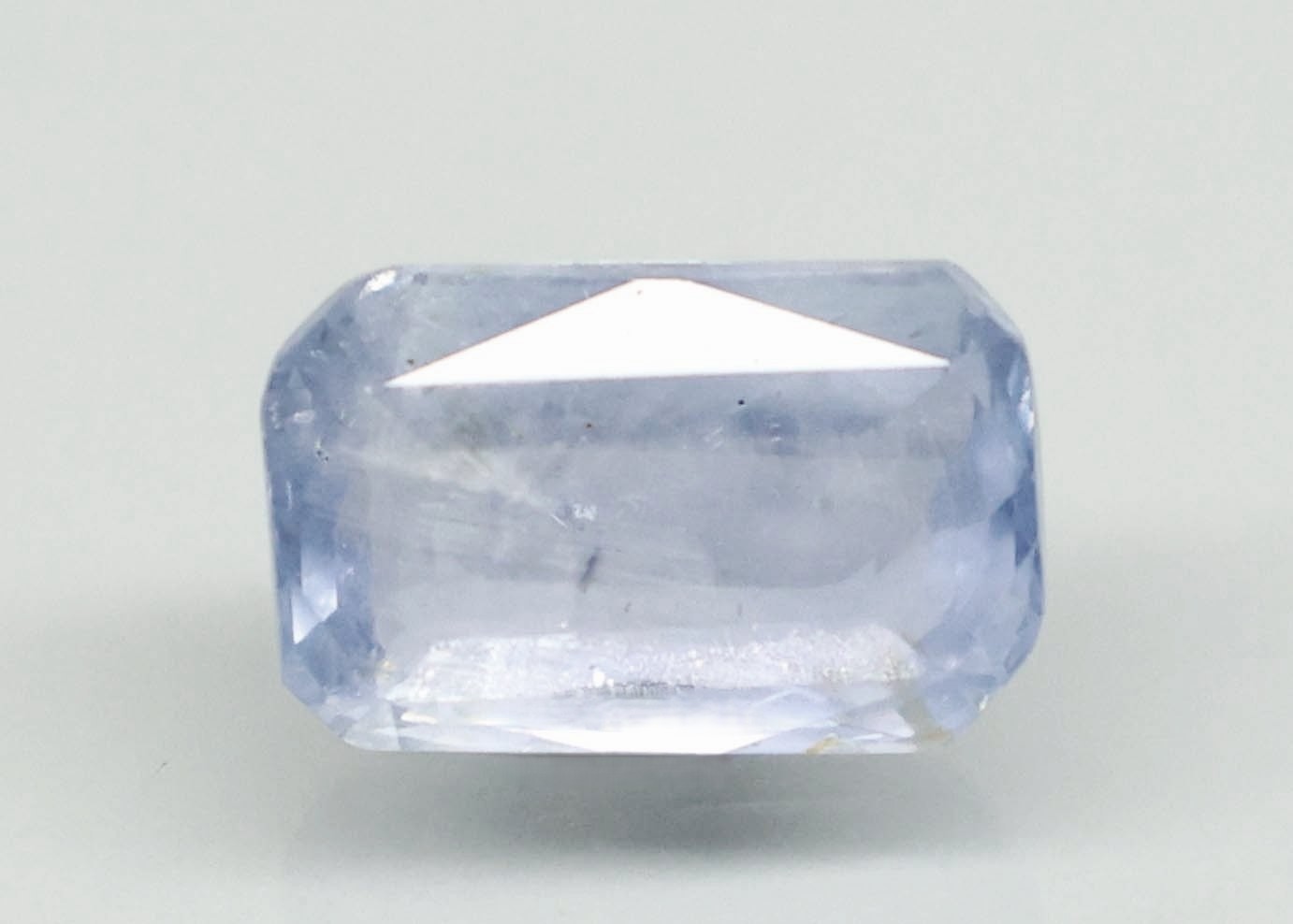 BLUE SAPPHIRE 4.66 Ct.