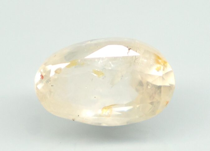 YELLOW SAPPHIRE 6.83 Ct. YELLOW SAPPHIRE 6.83 Ct.