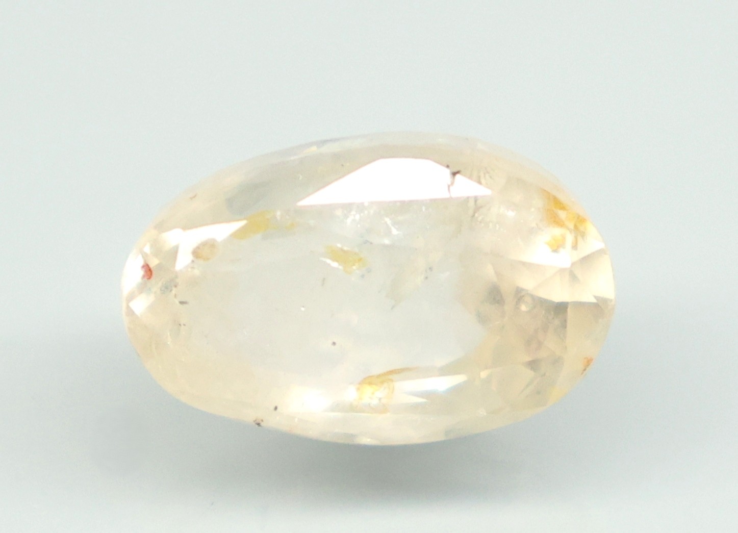 YELLOW SAPPHIRE 6.83 Ct.
