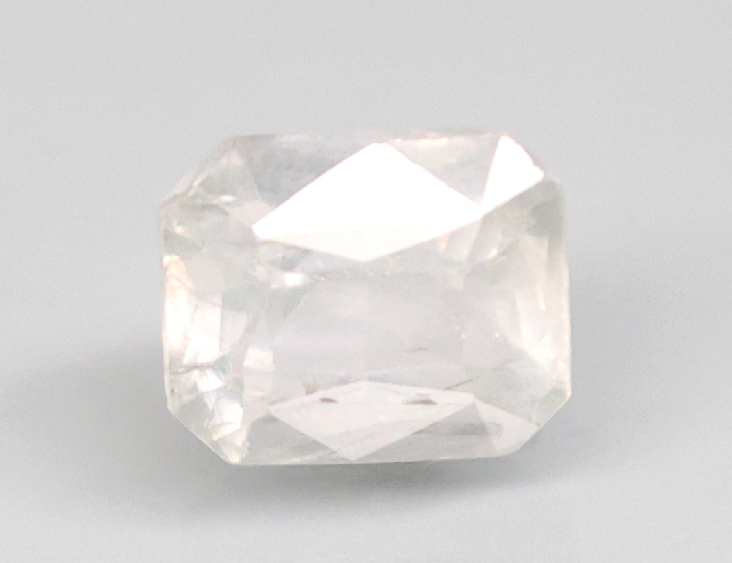 NATURAL SAPPHIRE 3.69 Ct.