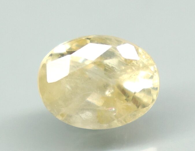 YELLOW SAPPHIRE 3.8 Ct. YELLOW SAPPHIRE 3.8 Ct.
