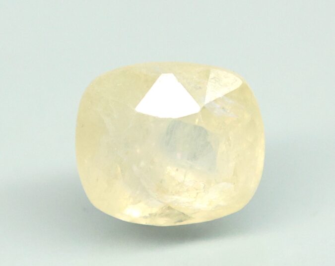YELLOW SAPPHIRE 6.99 Ct. YELLOW SAPPHIRE 6.99 Ct.