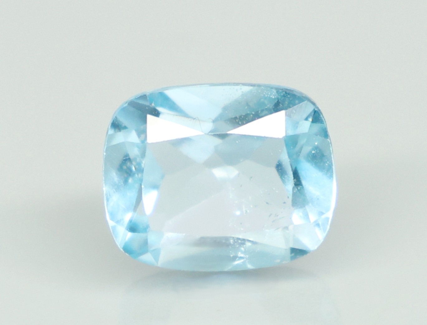 BLUE TOPAZ 6.36 Ct.