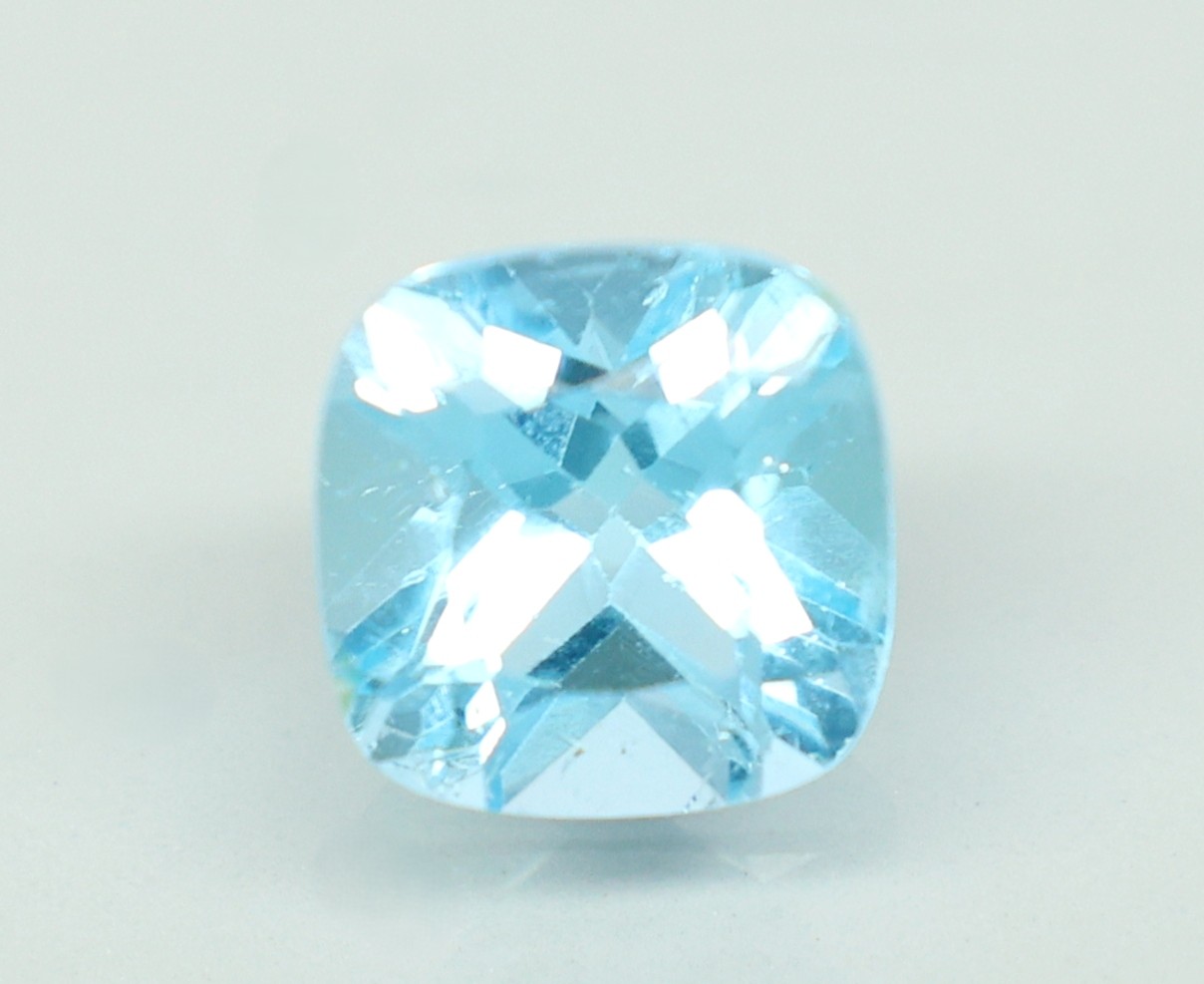 BLUE TOPAZ 5.69 Ct.