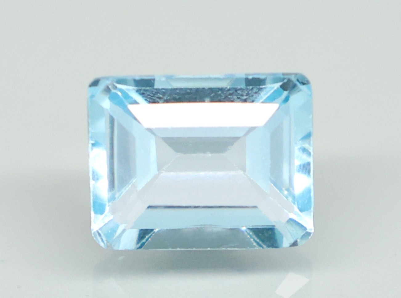 BLUE TOPAZ 7.28 Ct.