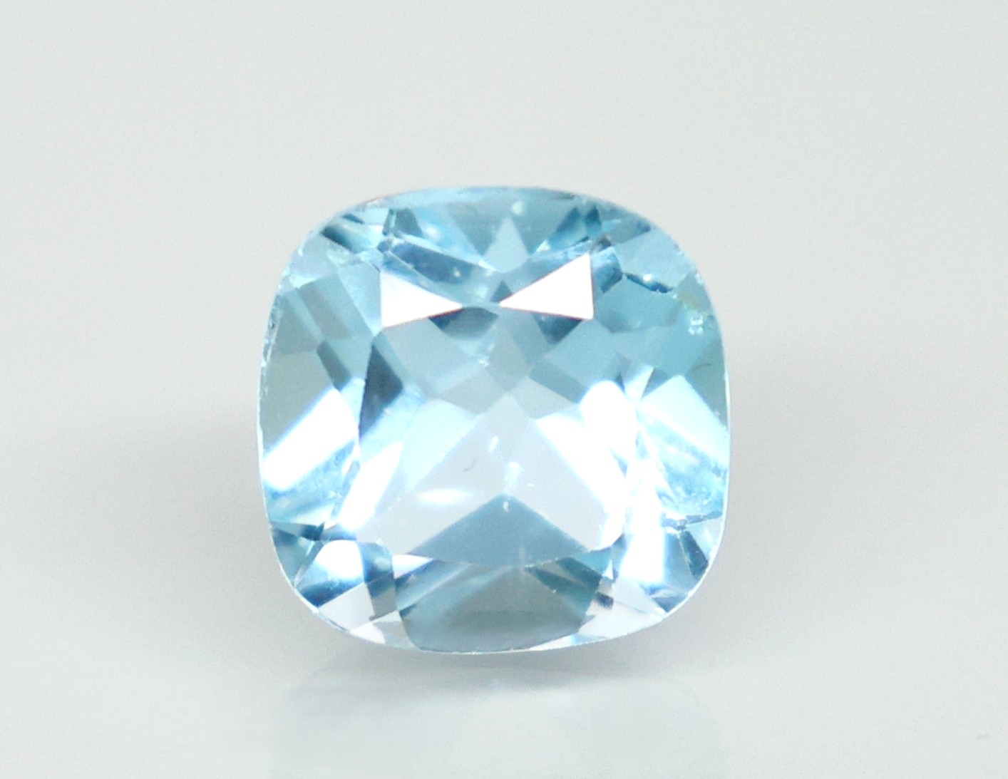 BLUE TOPAZ 5.11 Ct.