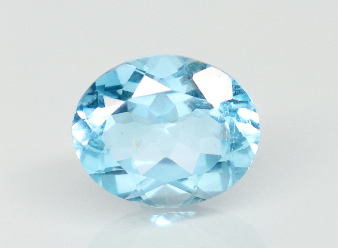 BLUE TOPAZ 5.5 Ct.