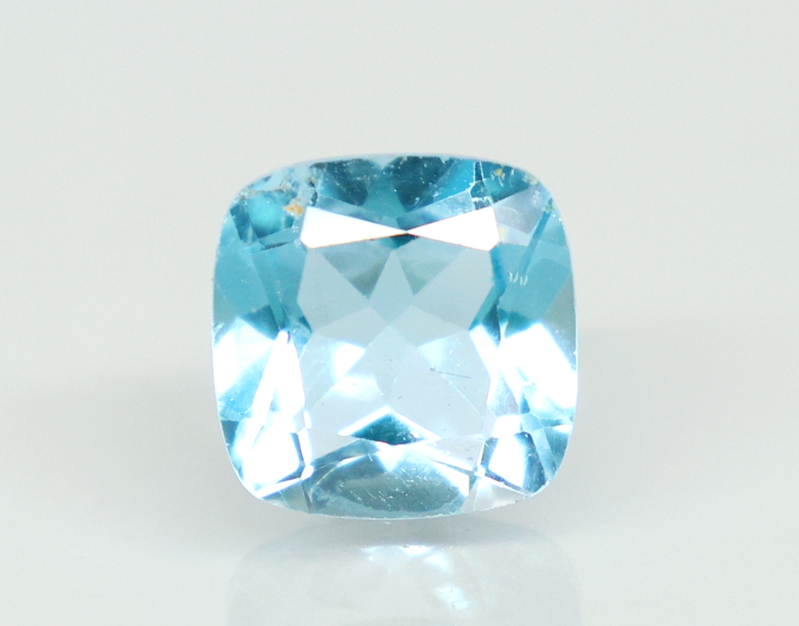 BLUE TOPAZ 5.45 Ct.