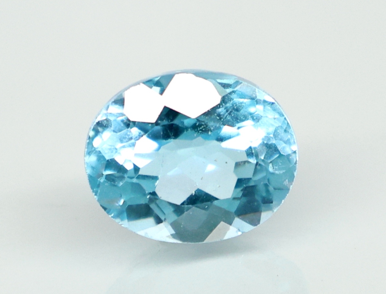 BLUE TOPAZ 6.97 Ct.
