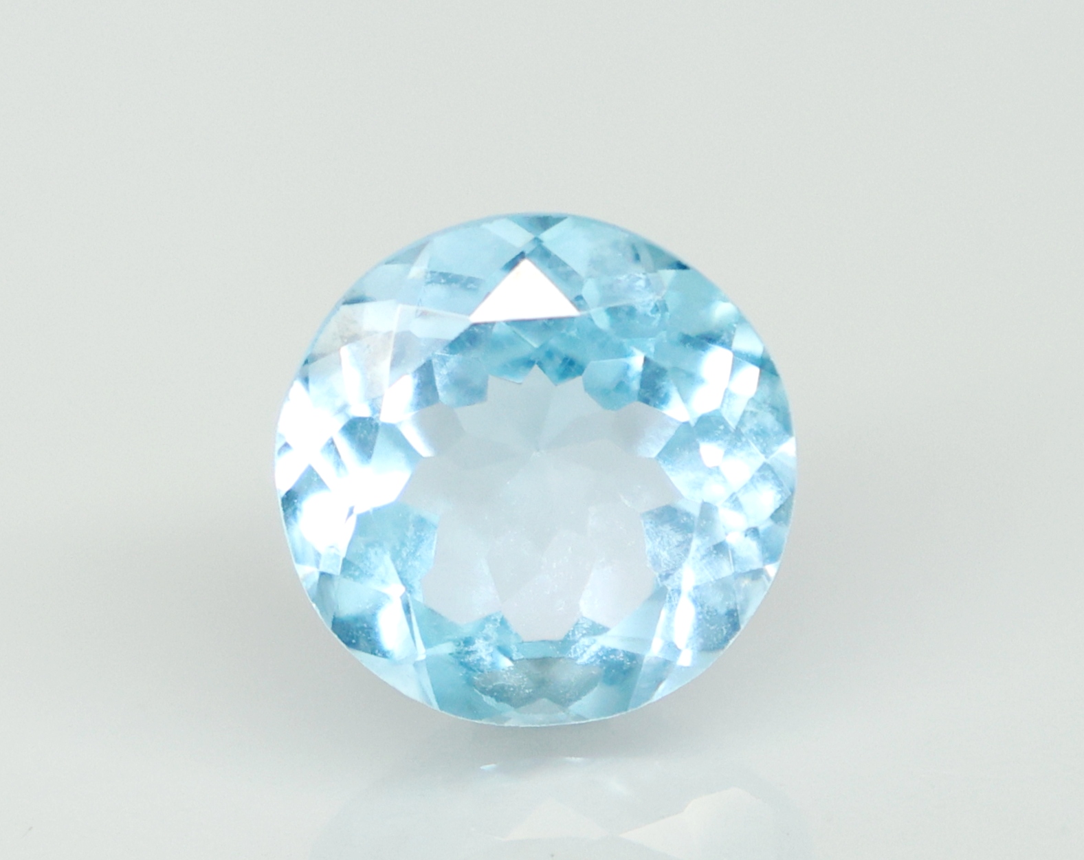 BLUE TOPAZ 5.23 Ct.