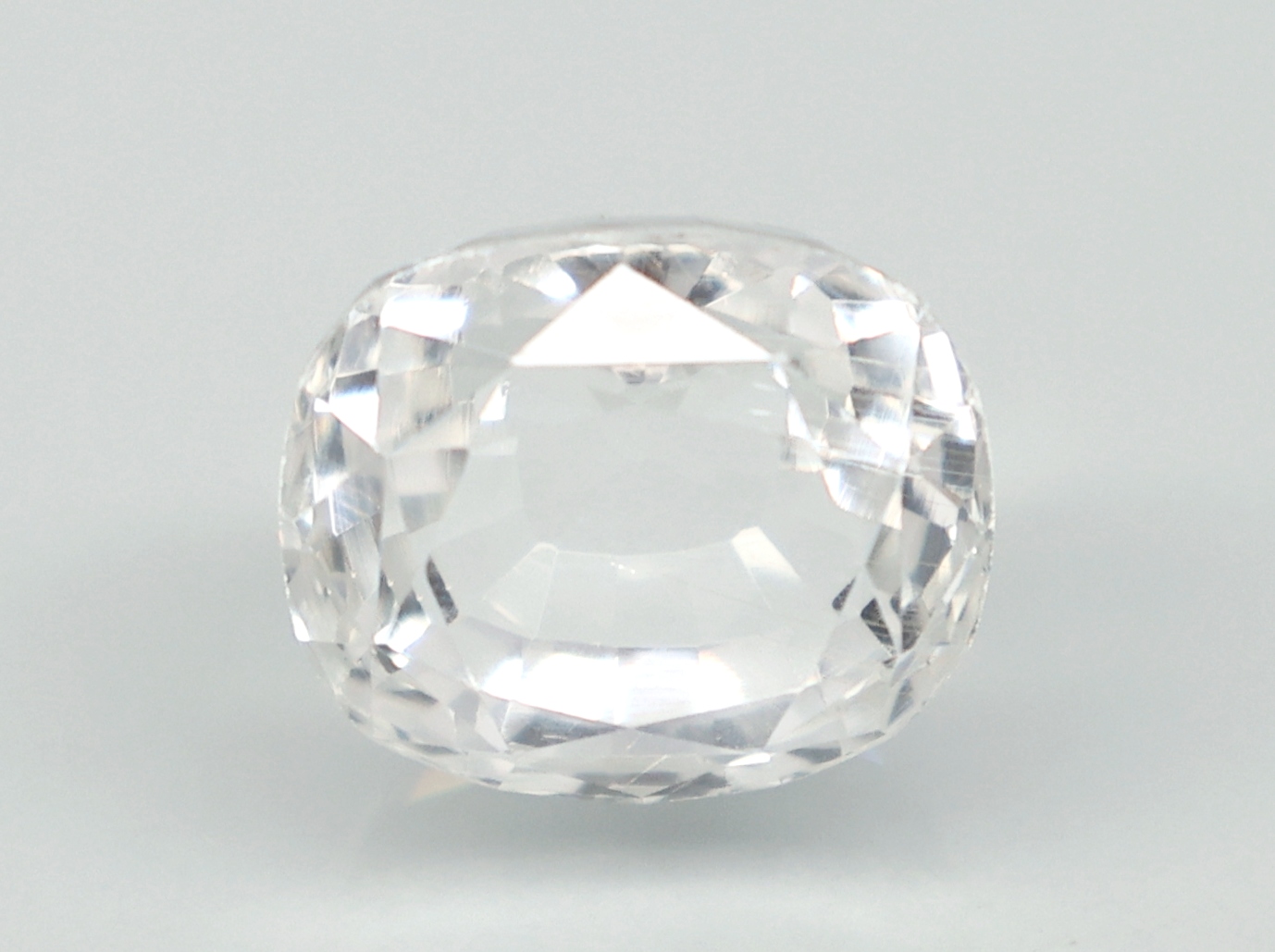 TOPAZ 9.06 Ct.