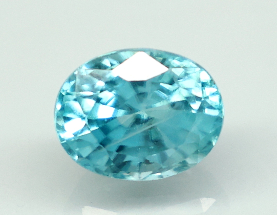 ZIRCON 4.74 Ct.
