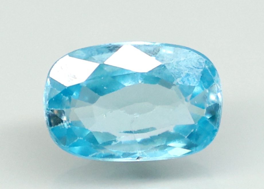 ZIRCON 4.26 Ct.