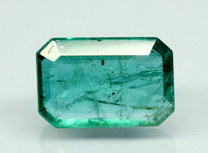 EMERALD 4.43 Ct. EMERALD 4.43 Ct.