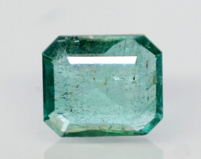 EMERALD 2.91 Ct. EMERALD 2.91 Ct.