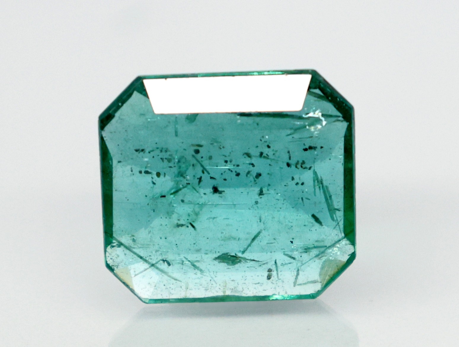 EMERALD 4.69 Ct.