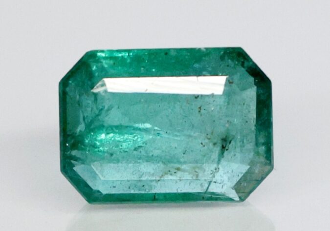 EMERALD 4.38 Ct. EMERALD 4.38 Ct.