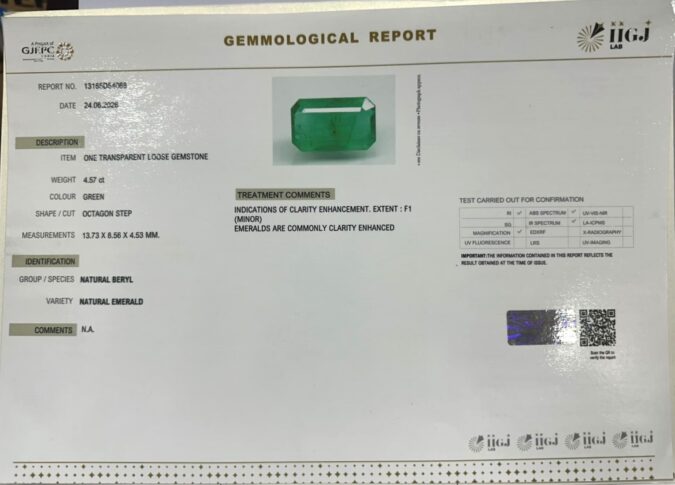 EMERALD 4.57 Ct. EMERALD 4.57 Ct.
