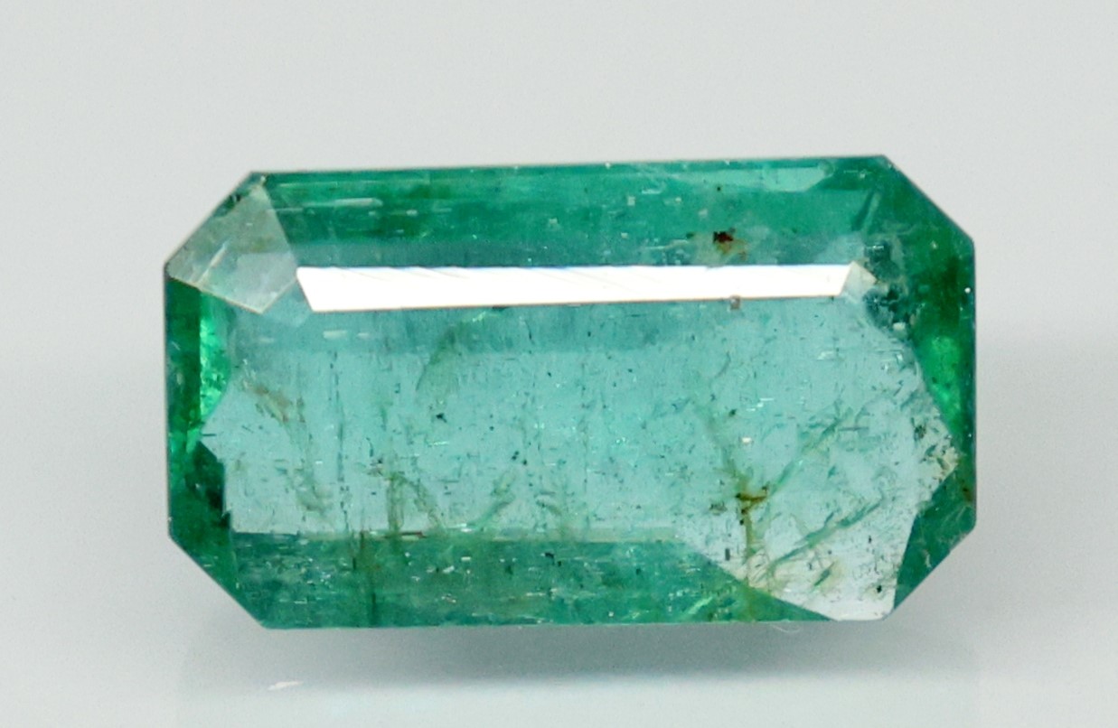 EMERALD 3.22 Ct.