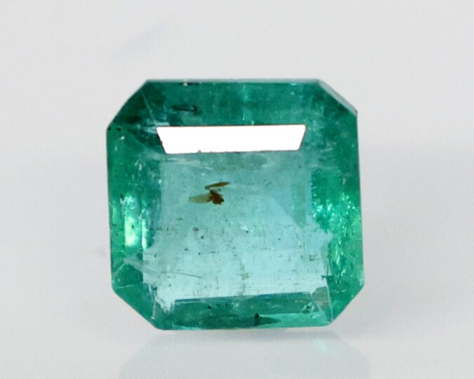 EMERALD 2.81 Ct. EMERALD 2.81 Ct.