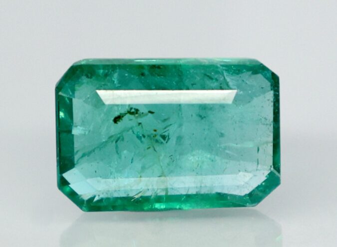 EMERALD 4.3 Ct. EMERALD 4.3 Ct.