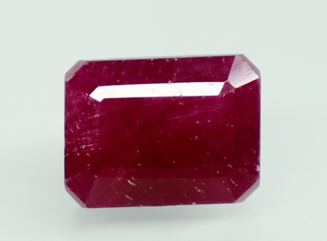 RUBY 3.86 Ct.