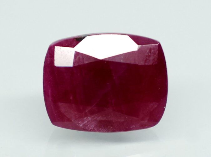 RUBY 5.64 Ct. RUBY 5.64 Ct.