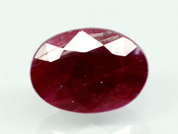 RUBY 4 Ct. RUBY 4 Ct.
