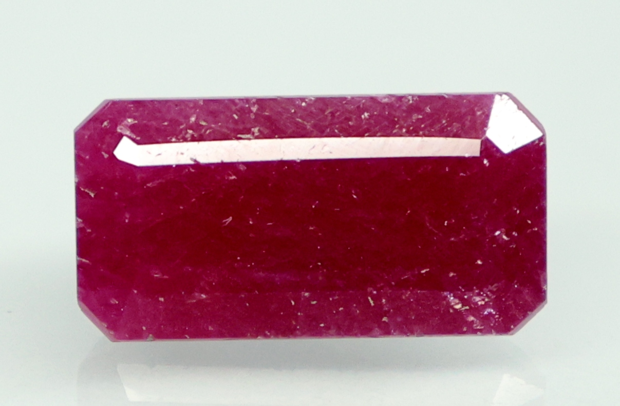 RUBY 3.79 Ct.