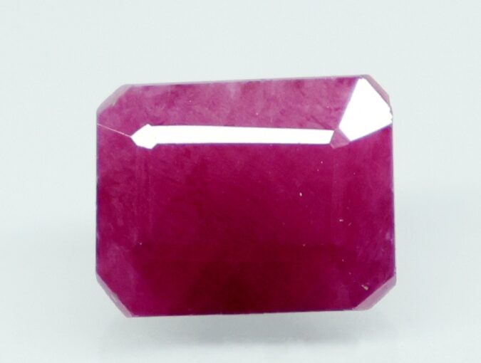 RUBY 3.77 Ct. RUBY 3.77 Ct.