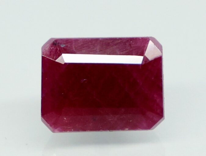 RUBY 5.11 Ct. RUBY 5.11 Ct.