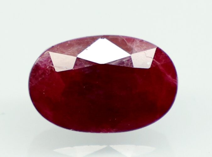 RUBY 4.04 Ct. RUBY 4.04 Ct.