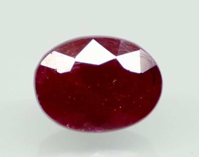 RUBY 4.01 Ct. RUBY 4.01 Ct.