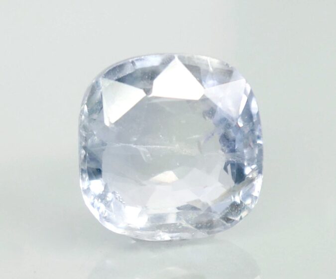 BLUE SAPPHIRE 6.8 Ct.