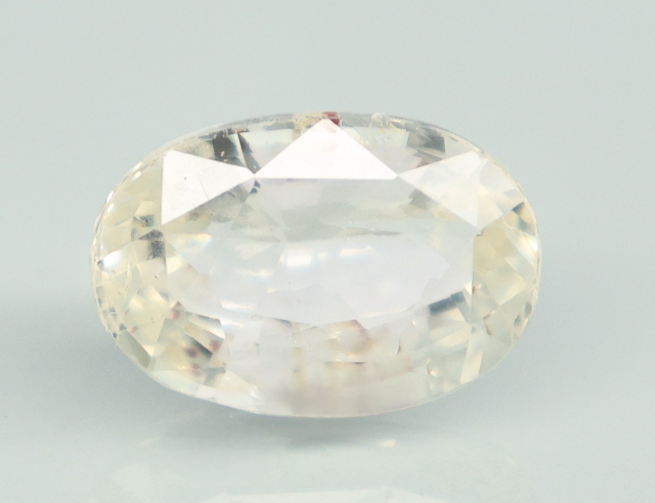 YELLOW SAPPHIRE 5.3 Ct. YELLOW SAPPHIRE 5.3 Ct.