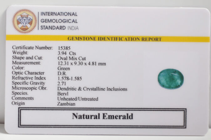 EMERALD 3.94 Ct. EMERALD 3.94 Ct.