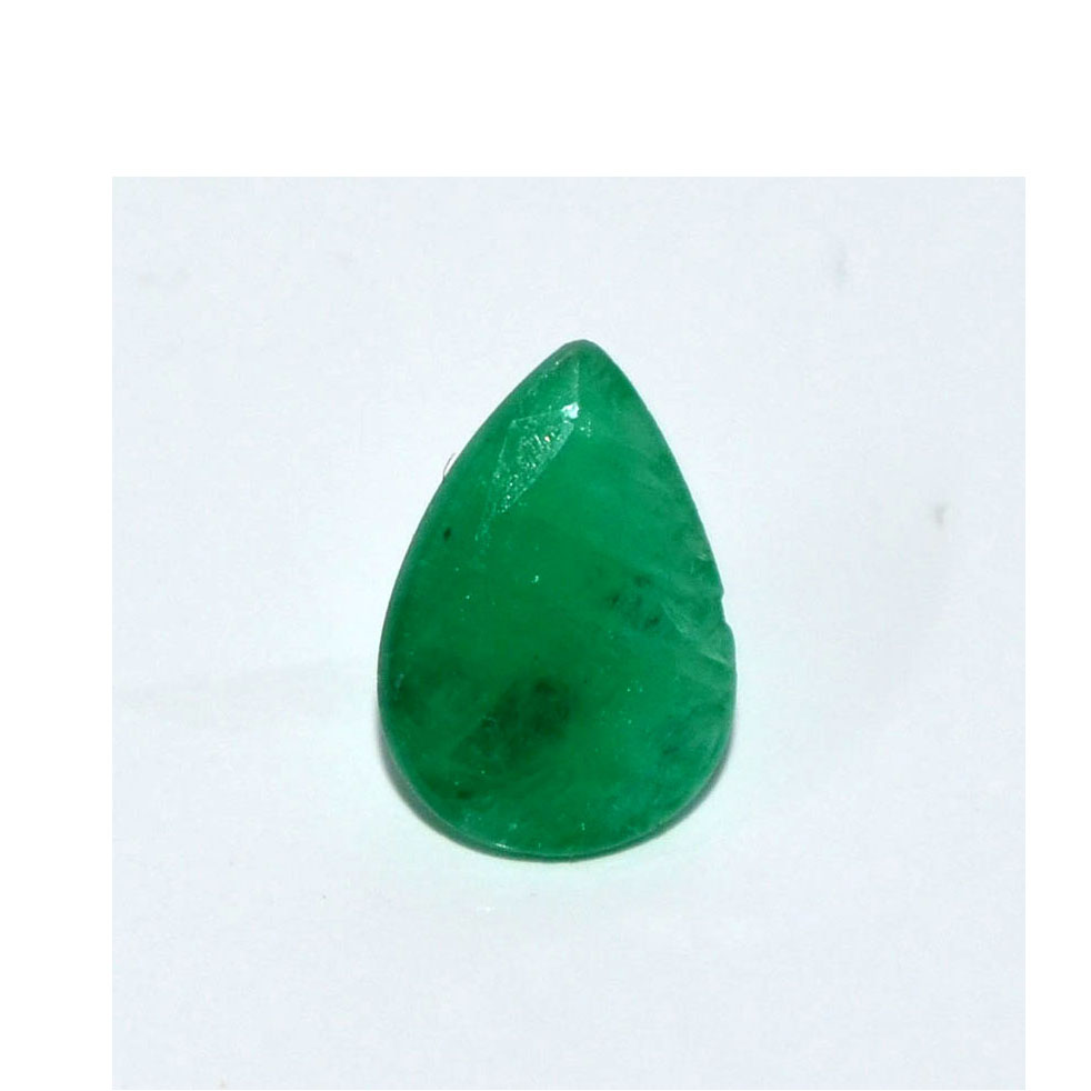 EMERALD 3.65 Ct.